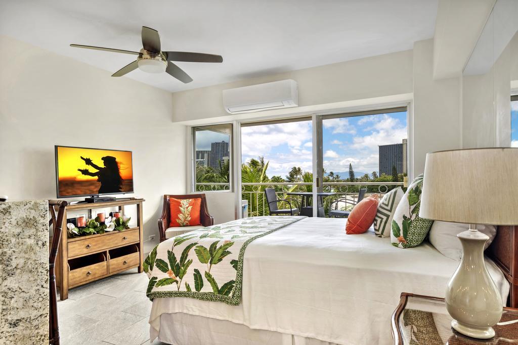 Waikiki Shore 515 Beachfront & Upgrade Apartment Honolulu Ngoại thất bức ảnh